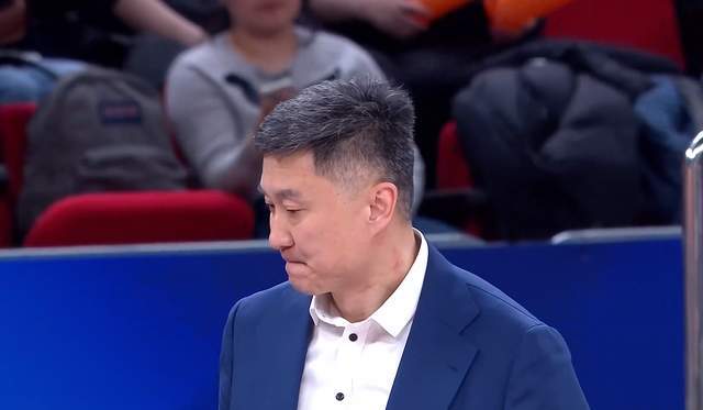 博鱼体育-杜锋下课？广东男篮做法有深意，远超外界猜测，徐杰或成交易筹码